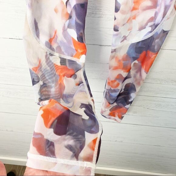 FABLETICS Stella High Rise Leggings Daydream Mesh Floral - Picture 6 of 13